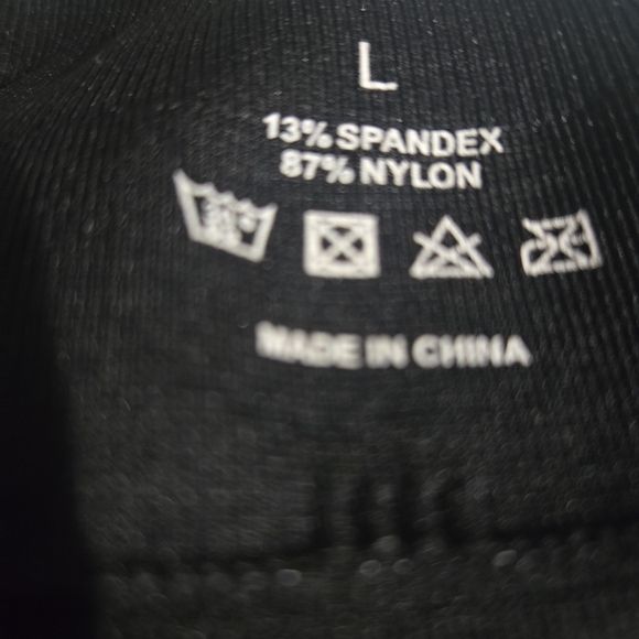 NVGTN Black Shorts Rouching Workout Wear Size Large - Picture 7 of 7